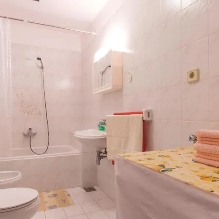 Apartmán Lovely In With Kitchen *